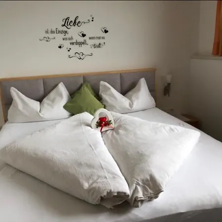 Landhaus Granat Guest house Mayrhofen