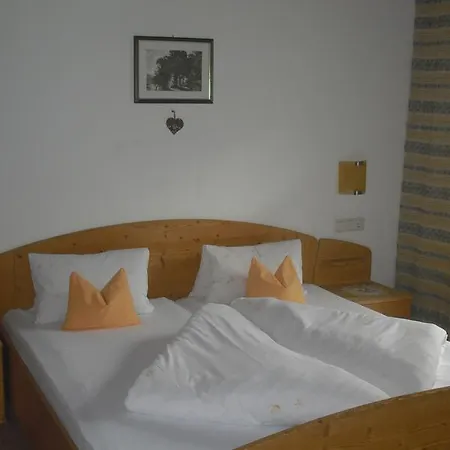 Landhaus Granat Guest house Mayrhofen