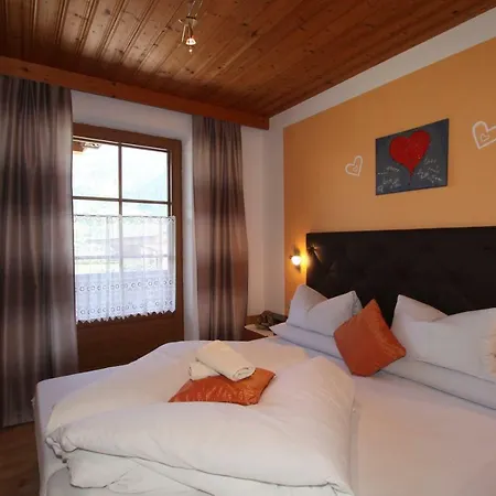 Landhaus Granat Guest house *