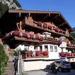 Granat Gasthuis Mayrhofen