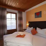 Granat Gasthuis 4*